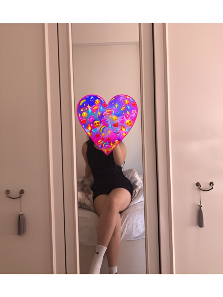 Любовь привлекательная девушка из Советского цена от 1500 руб