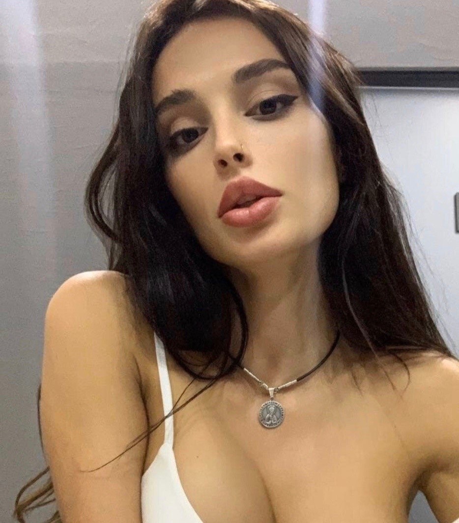 Нинель привлекательная девушка из Советского цена от 3000 руб