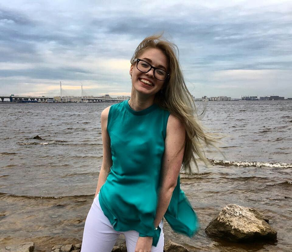 Света привлекательная девушка из Советского цена от 3500 руб